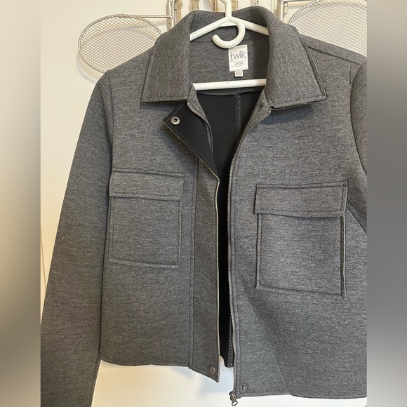 Grey Jack - Picture 2 of 3